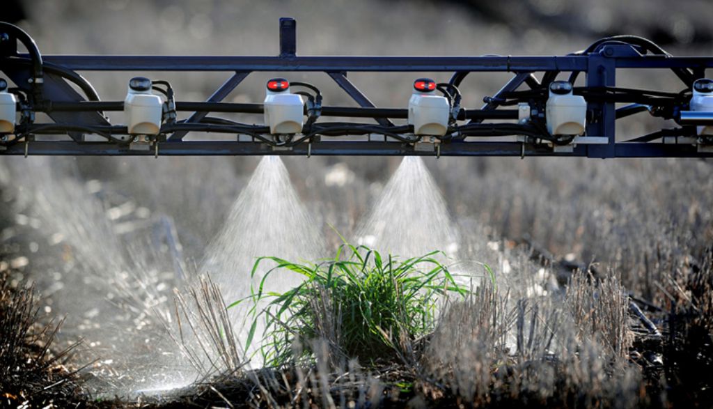 weedseeker_laserygps3.jpg weedseeker_laserygps3.jpg